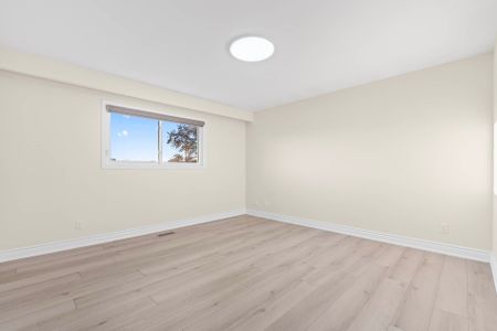 For Lease - 38 Larchmere Avenue Unit# Main, Toronto, Ontario - Photo 4