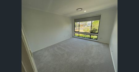 WELL PRESENTED 3 BEDROOM HOME - Photo 2