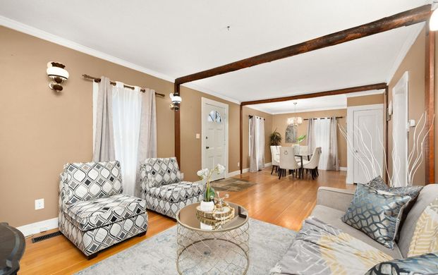 For Lease - 22 Parker Street, Belleville, Ontario - Photo 1