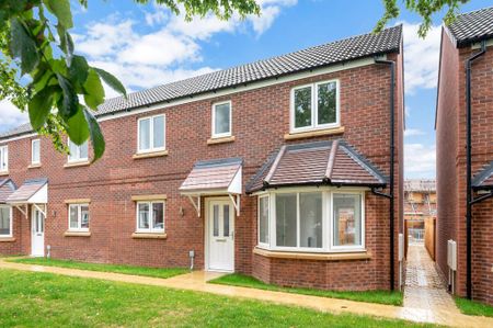 3 bedroom semi-detached house to rent - Photo 5