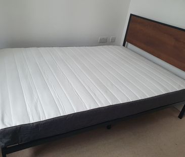 2 Bed Flat, Honister, RG1 - Photo 4