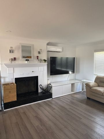 7 202e Avenue - Photo 2