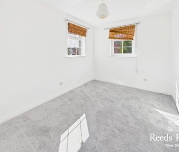 24d Cairndore Walk, Newtownards, BT23 8PE - Photo 3