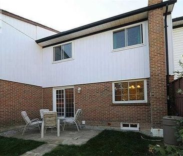 For Lease - 6043 Chidham Crescent, Mississauga, Ontario - Photo 4