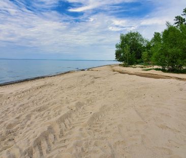 For Lease - 55 47th Street, Wasaga Beach, Ontario - Photo 2