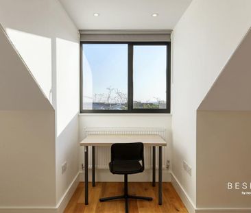 1 bedroom in a house share to rent - Photo 2