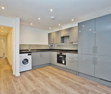 Middle Street, Yeovil - Photo 4