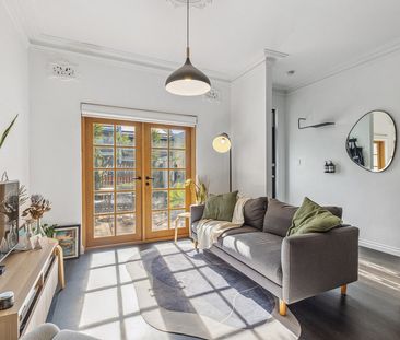 Charming Home in the Heart of Subiaco! - Photo 3
