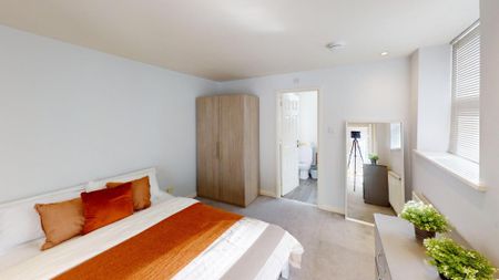 3 bedroom flat to rent - Photo 5