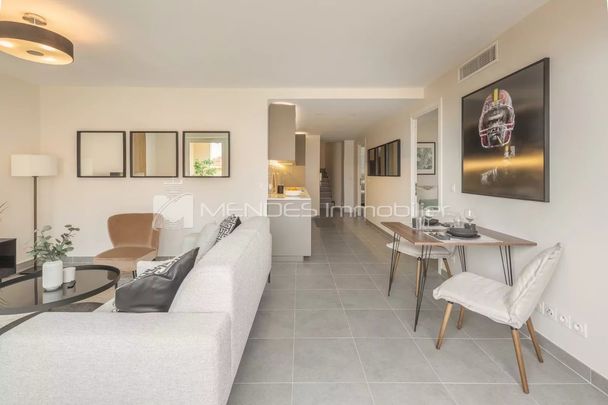 A LOUER: RARE PENTHOUSE PANORAMIQUE FRONTIERE MONACO - Photo 1