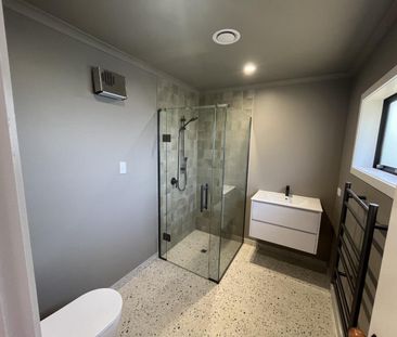 Fully Renovated Merrilands home - Photo 6