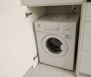 "helle 3-Zimmer-Wohnung mit zwei Balkonen und eigener Waschmaschine" - Photo 1