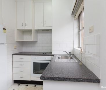 Bright One Bedroom Apartment in a Security Block. - Photo 3