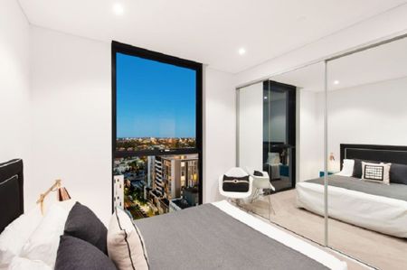Luxury Living in the Heart of St Leonards - Photo 3