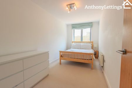 The Waterfront, Hertford - Photo 2