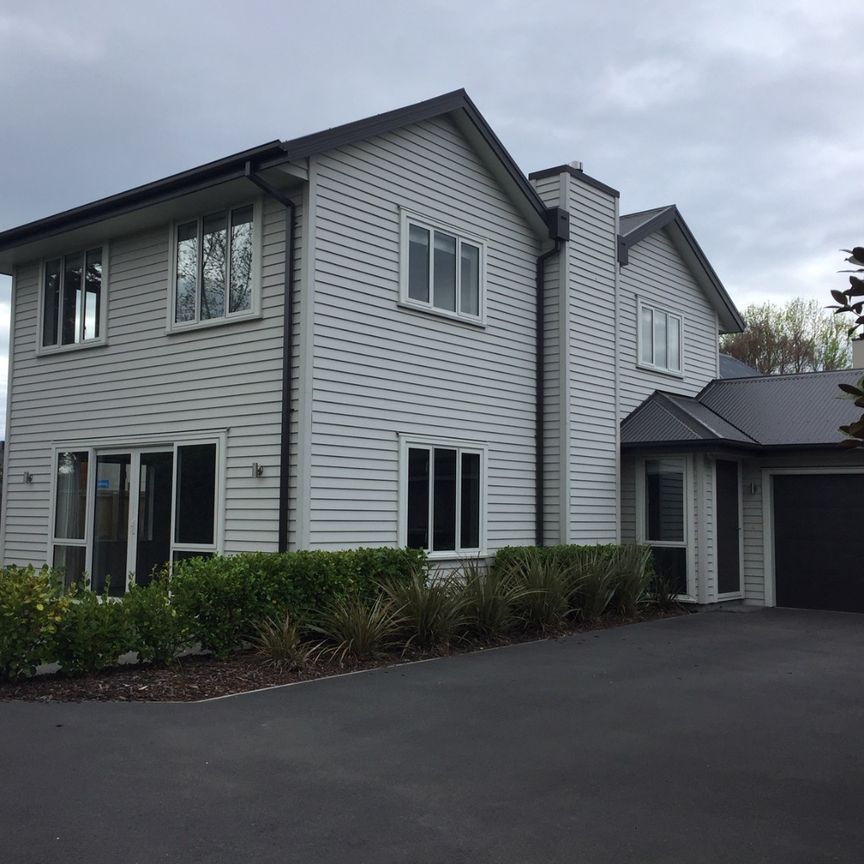 Modern 4 bedroom home in Fendalton. - Photo 1