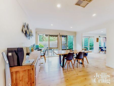 3 Bed, 2 Bath - Photo 5