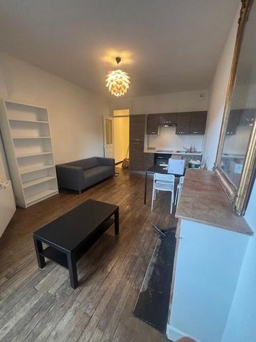 Location Appartement 2 pièces 40m² LYON 7ème - Photo 3