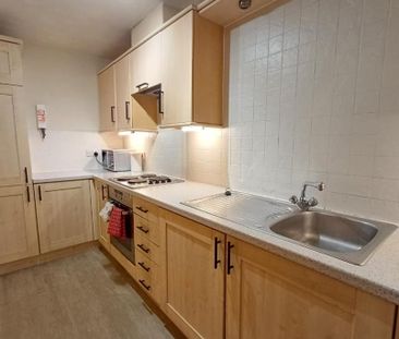 2 bed flat for rent in The Shore - Photo 1