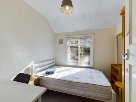 4 bedroom terraced house to rent - Photo 2