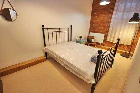 Ellesmere Street, Manchester, M15 - Photo 3