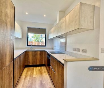 3 bedroom terraced house to rent - Photo 4