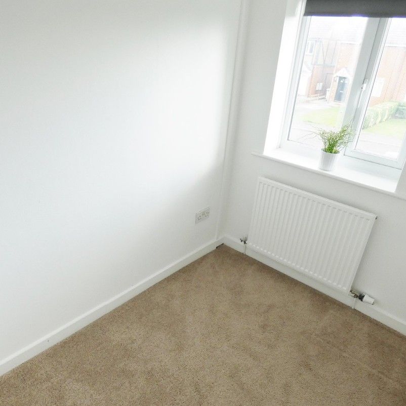 St Margarets Close, Preston - Photo 1