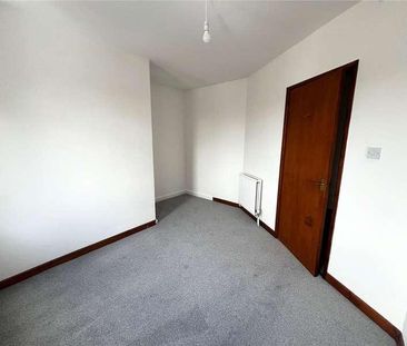 Church Street, Romsey, Hampshire, SO51 - Photo 3