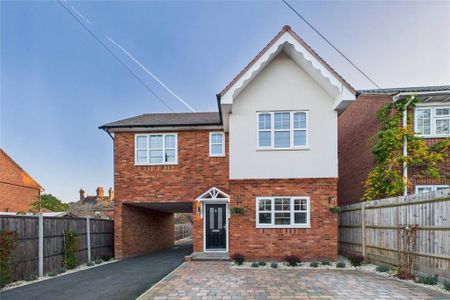 3 bedroom detached house to rent - Photo 4