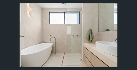 Luxury Four Bedroom + Study Home with Pool in Caringbah South - Photo 5