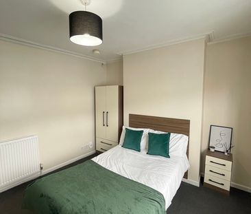 100 Carholme Road - Photo 3