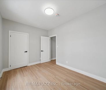 251 Simcoe Street S #201 - Photo 5