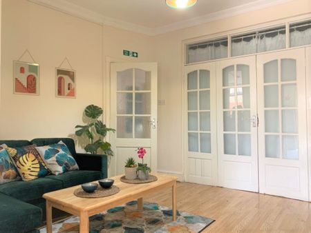 🏡 HMO Property in Tottenham, N17 🏡 Room 4 - Photo 4