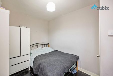 3 bedroom flat to rent - Photo 4