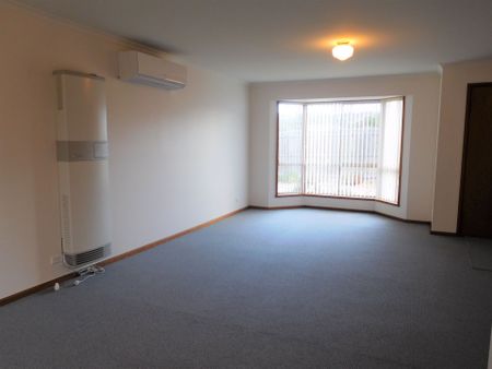 Neat, Tidy and Walking Distance to the Beach! - Photo 2