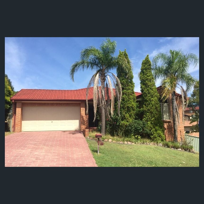 SPACIOUS FAMILY HOME - Photo 1