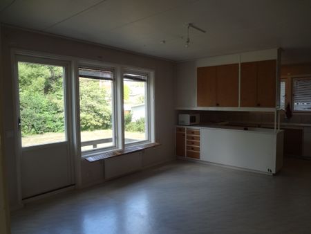 Lindhovsvägen, Tumba - Photo 4