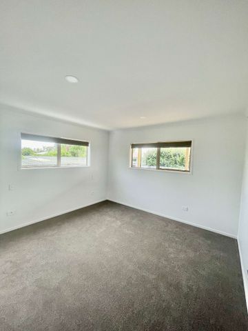 Brand New One Bedroom in Central Location - Photo 5