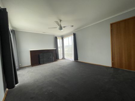 Neat and tidy 3 bedroom home! - Photo 4