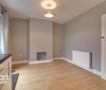 3 bedroom end of terrace house to rent - Photo 6