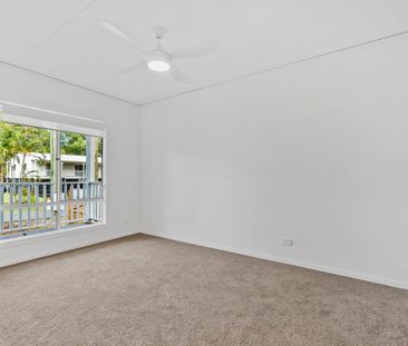 15 Barramundi Street, Macleay Island, Qld 4184 - Photo 3