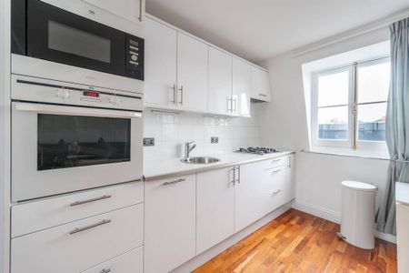 1 bedroom flat to rent - Photo 3