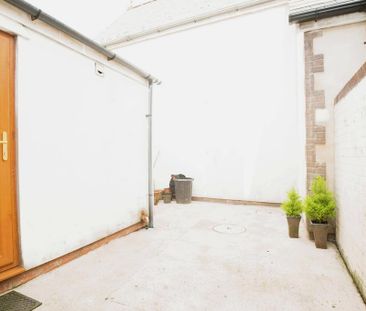 4 bedroom house to rent - Photo 2