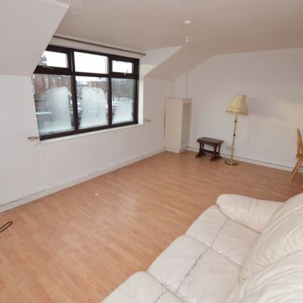 2 Bedroom Apartment - Photo 1