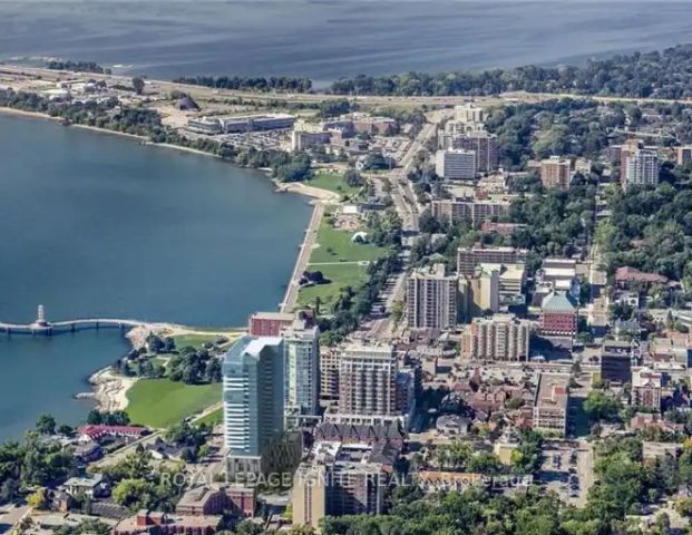 1702 - 370 MARTHA STREET | 1702 - 370 MARTHA STREET, Burlington - Photo 1