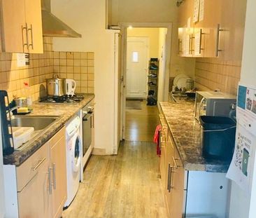 Room in a Shared House, Iveagh Avenue, NW10 - Photo 4