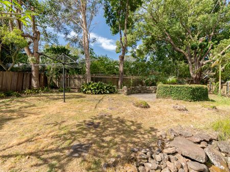 Charming 3-Bedroom Cottage in Goonellabah - Photo 2