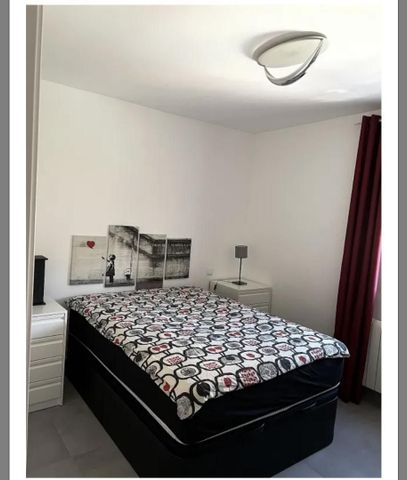 Piso de alquiler en Calle Crisantemo, 3, Universidad - Photo 3