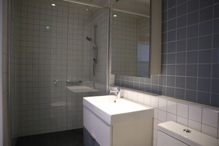 Prime Location - in the Heart of Oakleigh - Photo 3