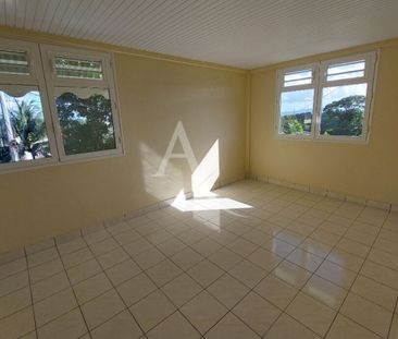 Location Appartement 87.74m² 4 pièces Fort de france - Photo 2